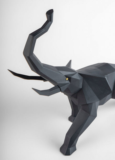 LLADRO' SCHWARZE ELEFANTENSKULPTUR MATT 1009559 43X52X20