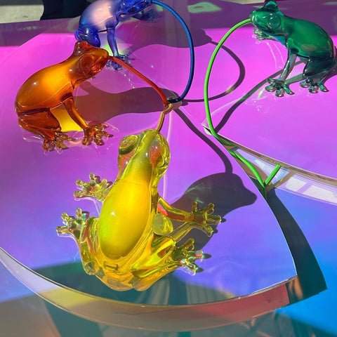 HUNGRY FROG TOPAZ QEEBOO GELBE LAMPE