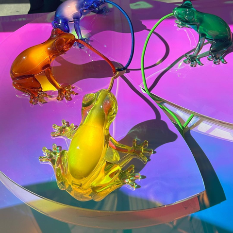 HUNGRY FROG OPAL QEEBOO WEISSE LAMPE
