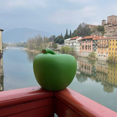 EVA MELA IN CERAMICA GRANDE MONOCOLOR MATT VERDE GERMOGLIO