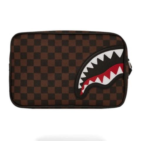 SAWTOOTH SHARKS IN PARIS TOILETTENARTIKEL BRICK 910B7840NSZ SPRAYGROUND BRAUN
