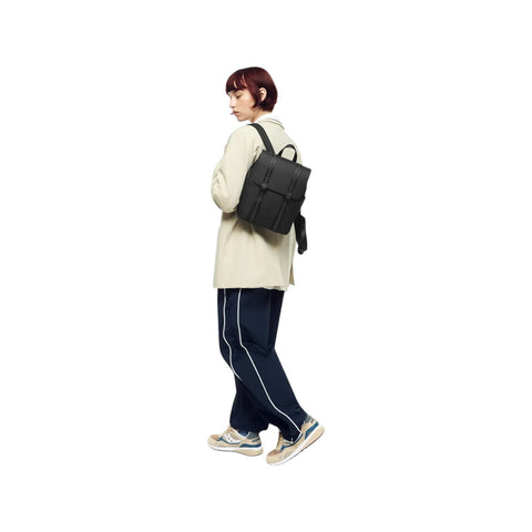 GASTON LUGA MINI SPLASH SCHWARZER RUCKSACK RE1101