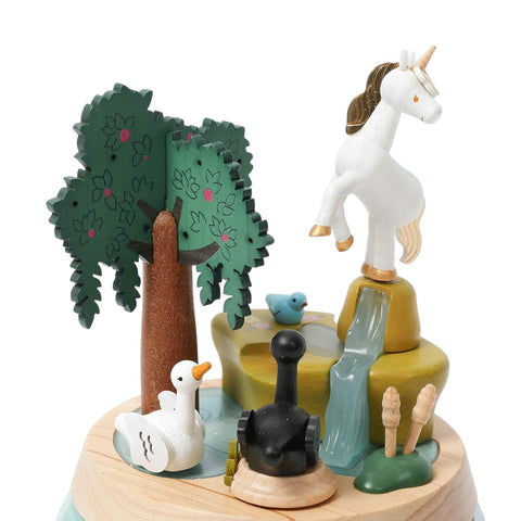 MUSIC BOX UNICORN WITH SWANS ART. 1060553 WOODERFULLIFE