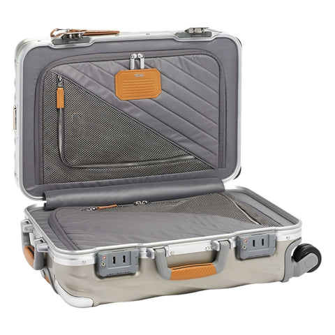 TROLLEY 19 GRAD TITAN 55 CM INT 139680-1864 TUMI
