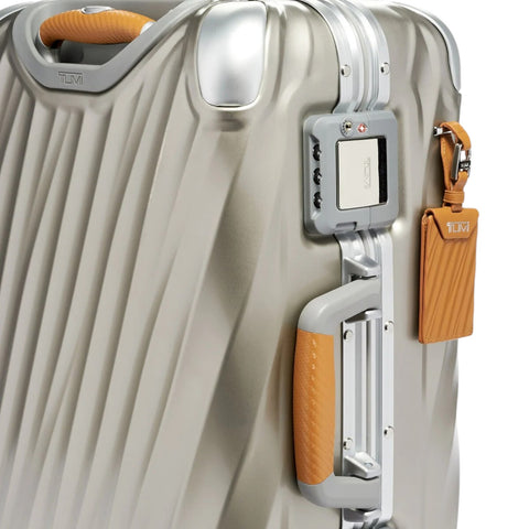 TROLLEY 19 GRAD TITAN 55 CM INT 139680-1864 TUMI