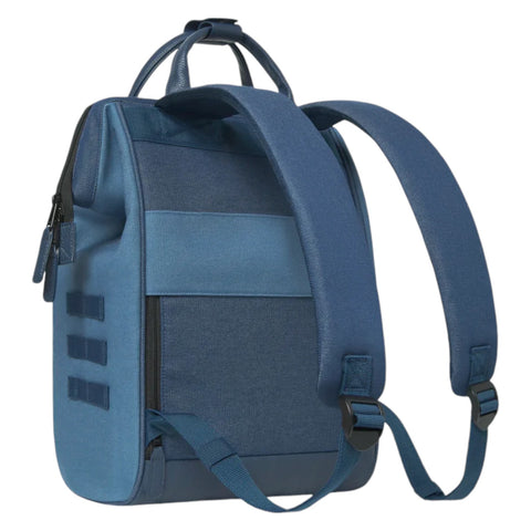 ADVENTURE MEDIUM BACKPACK SAN GILJAN MARINEBLAU UND HELLBLAU CABAIA