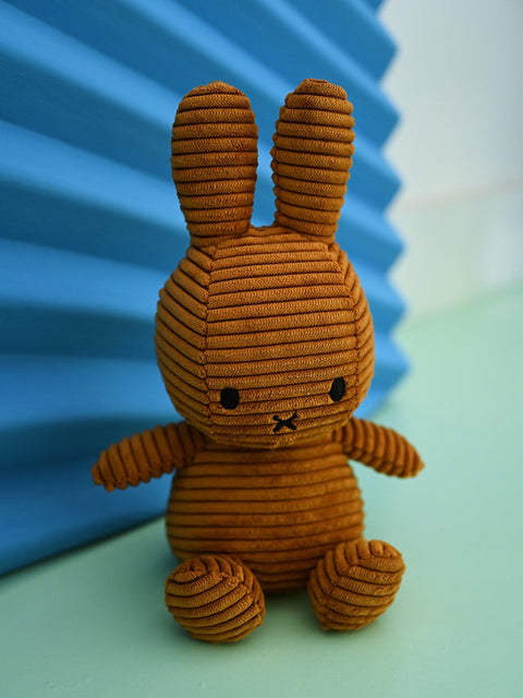 NIJNTJE MIFFY SITZENDER CORD CM 23 9'' ZIMT