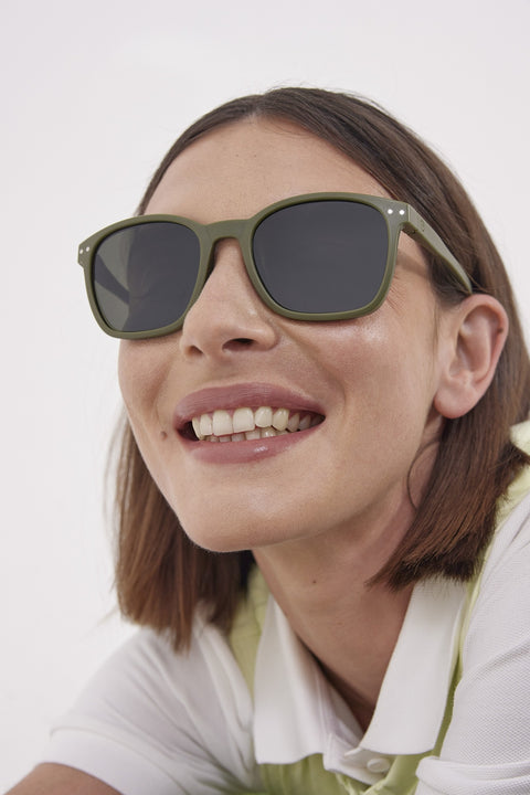 IZIPIZI SUN JOURNEY KHAKIGRÜNE BRILLE