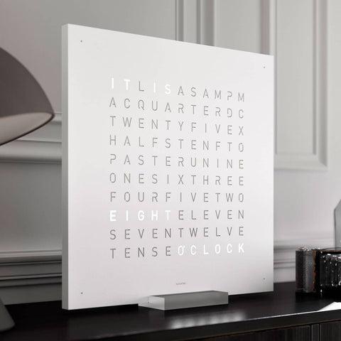 QLOCKTWO CLASSIC 45X45 QT4 WEISSES PANEL