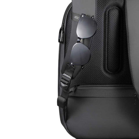 BOBBY EDGE SCHWARZER RUCKSACK P706.2501 XD DESIGN