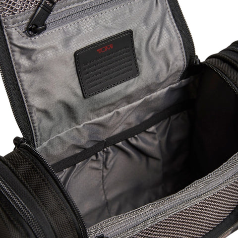 ALPHA HANGING TRAVEL KIT SCHWARZ 150180-1041 TUMI