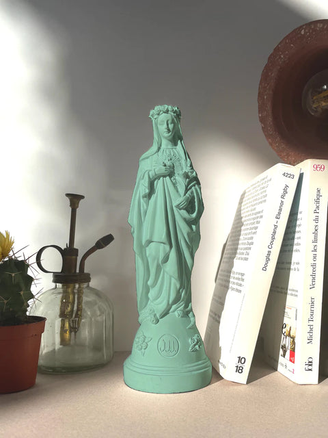 BLUE CLOUD ICH SAH DIE JUNGFRAU MADONNA STATUETTE MIT BLUMEN IN DER HAND 21 CM
