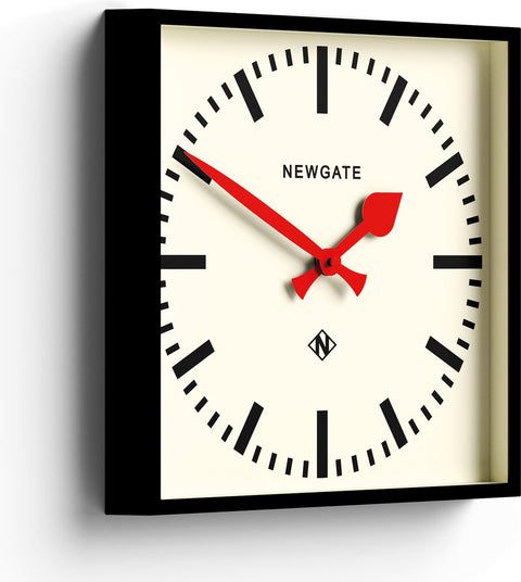 Wanduhr Nummer fünf Eisenbahn schwarz &amp; rot NUMFIV390KFR NEWGATE Multicolor