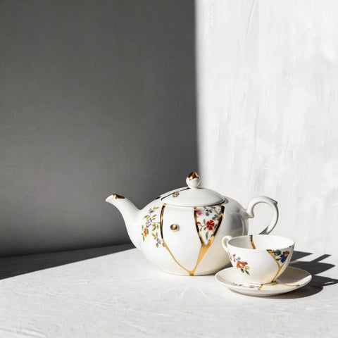 KINTSUGI Porzellan Teetasse und Untertasse Set 09648 Seletti weiß