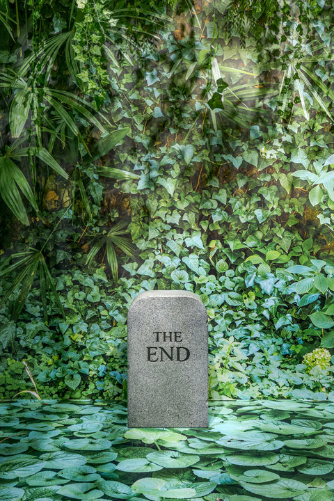 THE END HOCKER GUFRAM GRAU