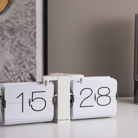Flip Clock Uhr ohne Gehäuse matt 36 x 8,5 x 14 cm Box 32 KA5602WH Karlsson weiß