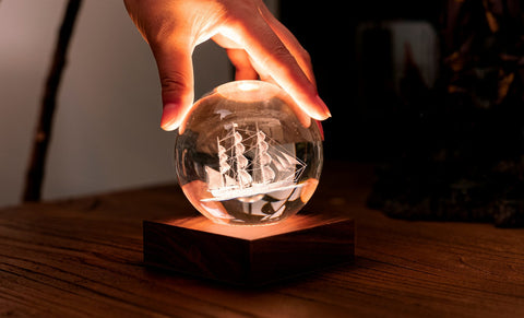 3D-Laser-Segelboot-Lichtlampe, Art. G025SB, Bernsteinfarben, Kristall, mehrfarbig