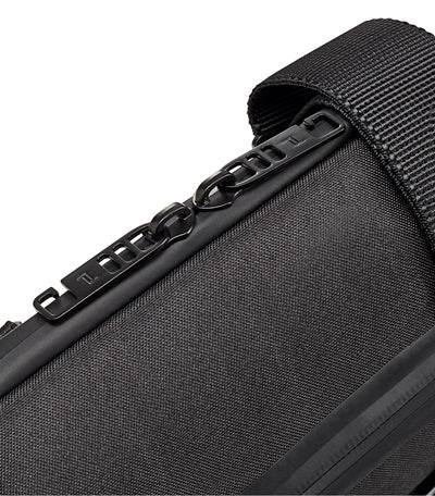 PORSCHE DESIGN URBAN ECO S SCHWARZE TASCHE ARTIKEL OCL01512.001
