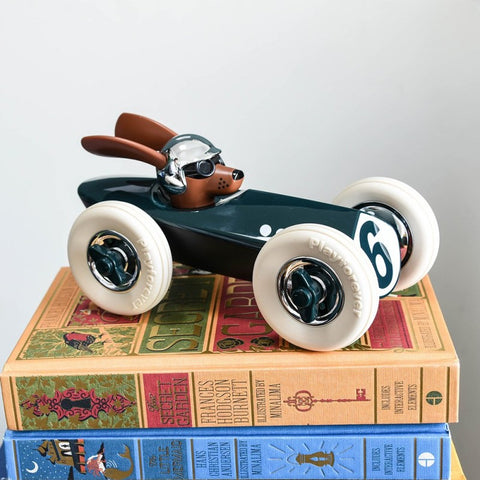 PLAYFOREVER RUFUS WELLER